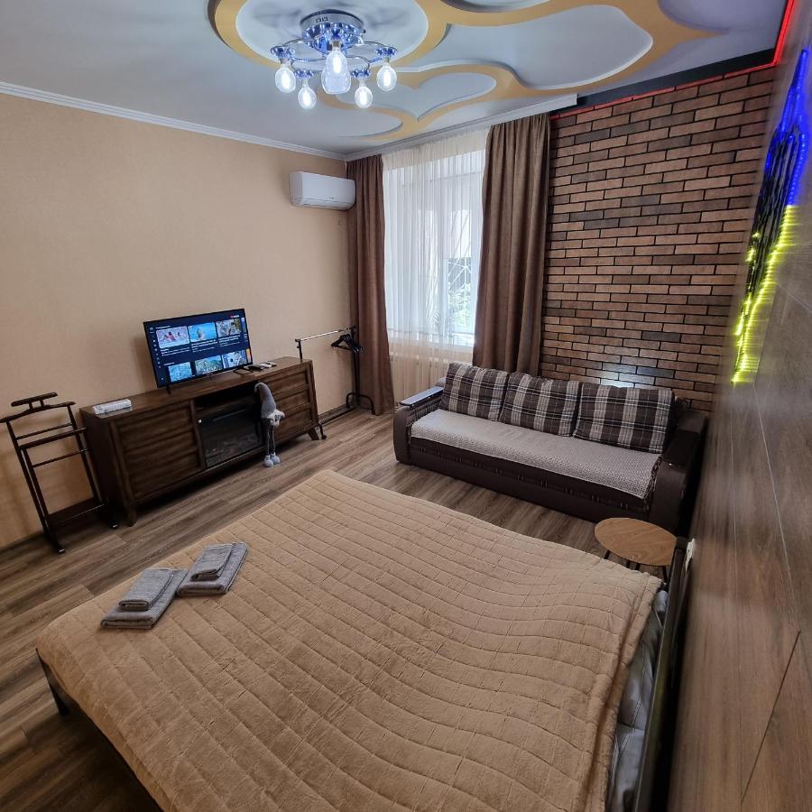 Petropavlivska Apartment Тиха Вуличка В Центрі Старого Міста Kam'janec'-Podil's'kyj Esterno foto