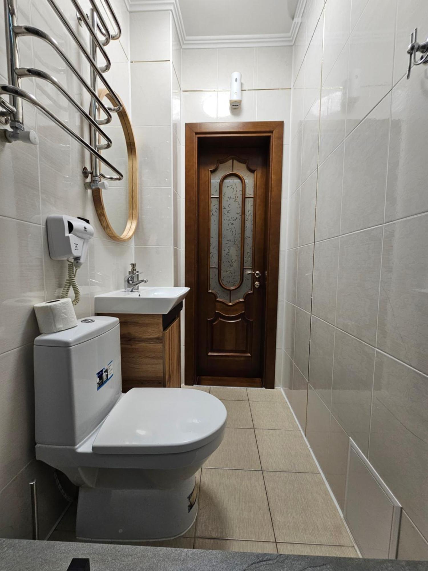 Petropavlivska Apartment Тиха Вуличка В Центрі Старого Міста Kam'janec'-Podil's'kyj Esterno foto